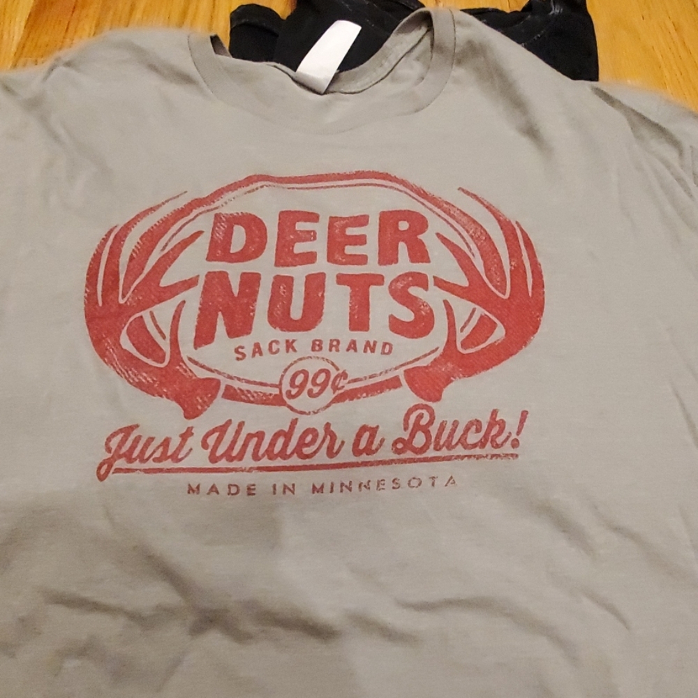 Assorted men's tees - Picture 2 of 8